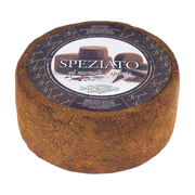 Speziato al tartufo ok. 3 kg – Dojrzewający ser z mleka krowiego, uszlachetniany truflą i przyprawami 3 kg bez tła