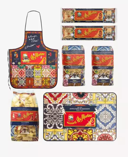 Dolce & Gabbana The Original – kolekcjonerska puszka z makaronami Pasta di Gragnano IGP 5 × 500 g + fartuszek D&G
