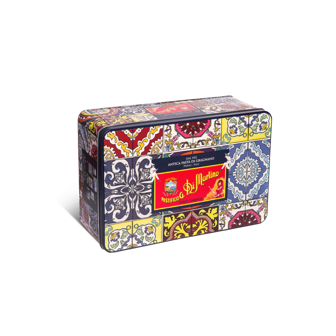 Dolce & Gabbana The Original – kolekcjonerska puszka z makaronami Pasta di Gragnano IGP 5 × 500 g + fartuszek D&G
